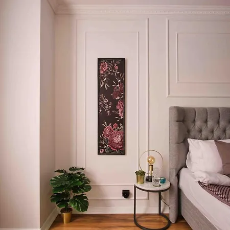 شقة Gorgeous & Luxury In The Heart Of Sisli! *