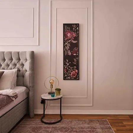 Gorgeous & Luxury In The Heart Of Sisli! Lägenhet