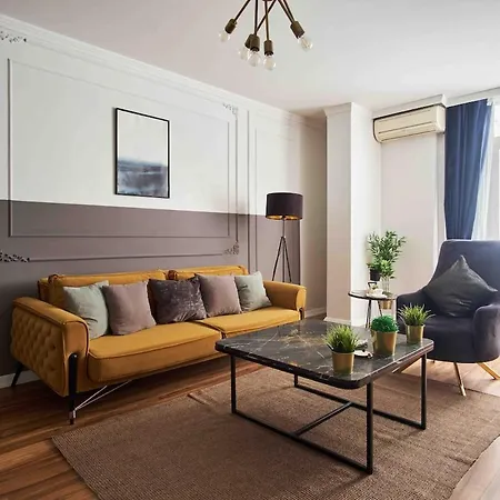 Gorgeous & Luxury In The Heart Of Sisli!
