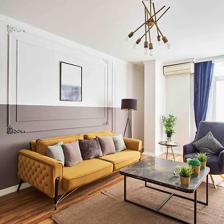 Gorgeous & Luxury In The Heart Of Sisli!